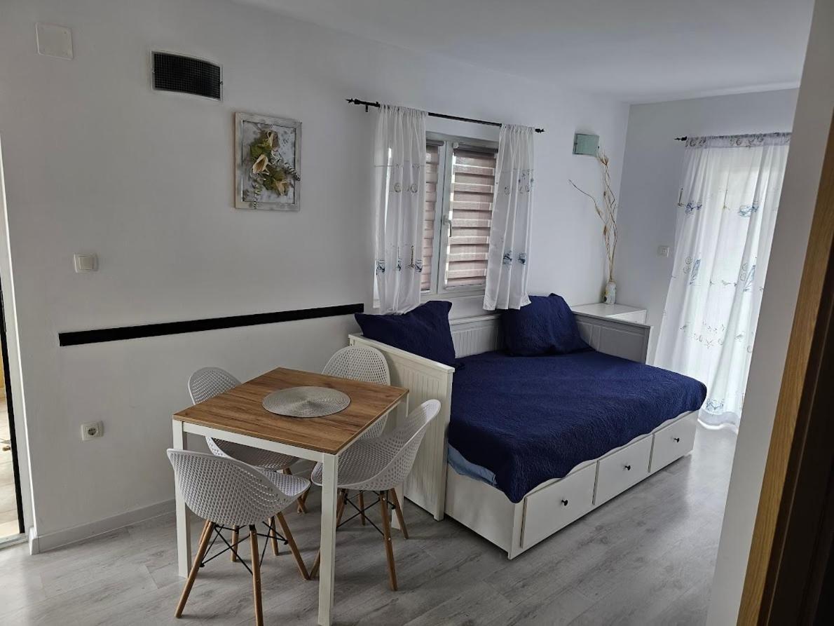 Apartmani Alma Подгора Екстер'єр фото