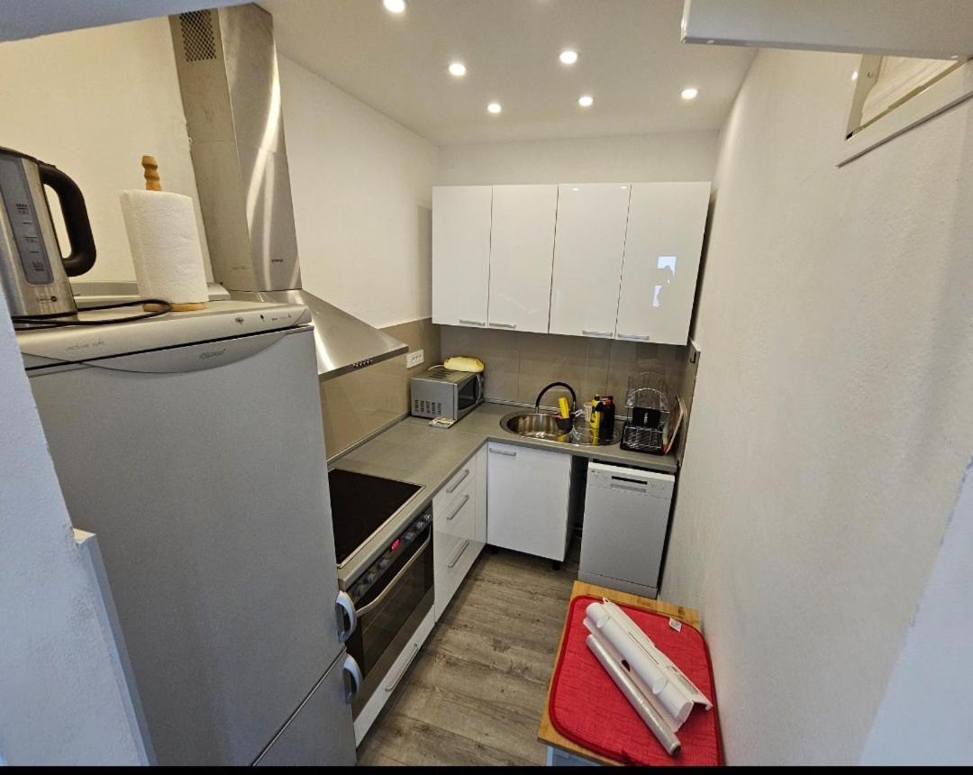 Apartmani Alma Подгора Екстер'єр фото