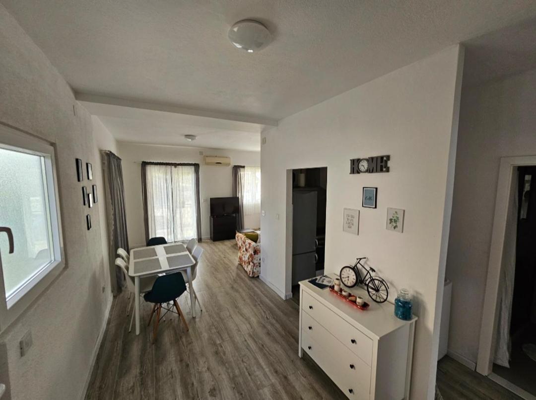 Apartmani Alma Подгора Екстер'єр фото