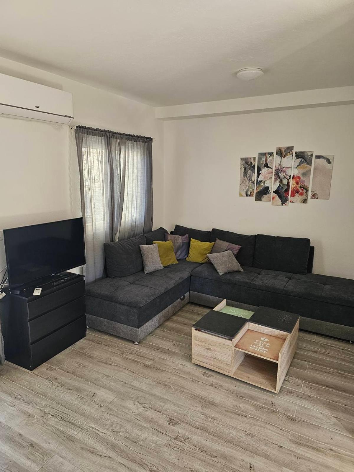Apartmani Alma Подгора Екстер'єр фото